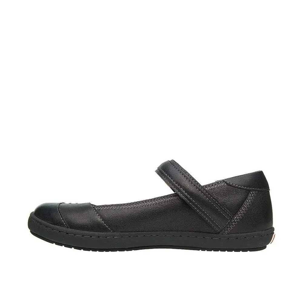 TAOS FOOTWEAR WOMEN'S FORWARD BLACK ON BLACK FLAT 9 (M) US